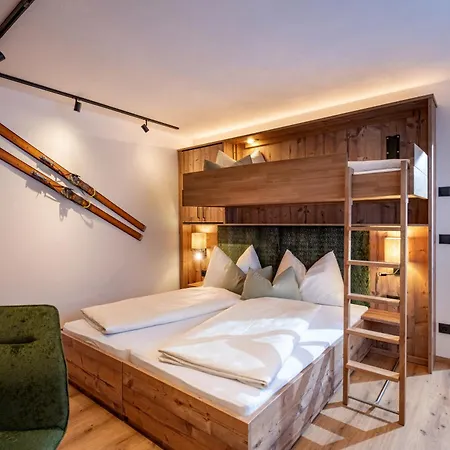 Konukevi Anja's Schoenblick - 4*