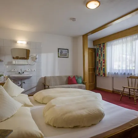 Konukevi Anja's Schoenblick - 4*