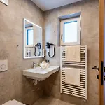 Anja's Schoenblick - Guest house 4*