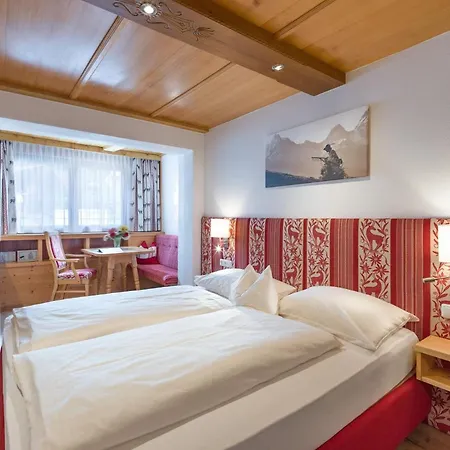 Anja's Schoenblick - בית הארחה