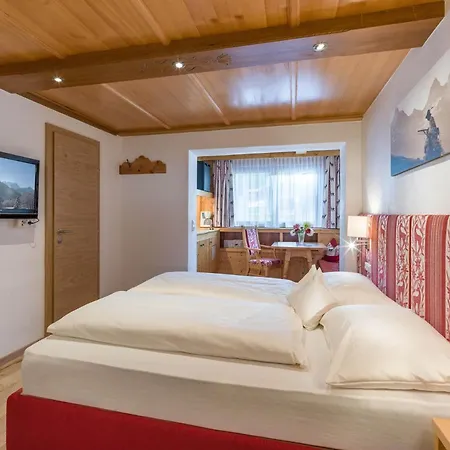 Anja's Schoenblick - בית הארחה 4*