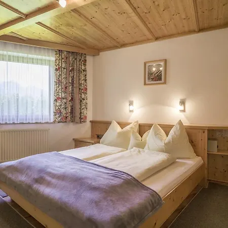 בית הארחה Anja's Schoenblick -